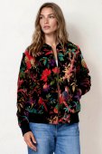 Jacheta neagra cu imprimeu floral exotic si inchidere cu fermoar Roh JR688