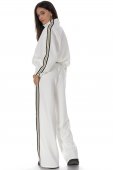 Compleu casual trening din crem cu dungi negre contrastante Roh TR589