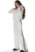 Compleu casual trening din crem cu dungi negre contrastante Roh TR589